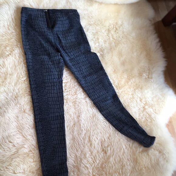 Hudson Evelyn Super High waist animal reptile print black gray back zip size 29 - Picture 5 of 10